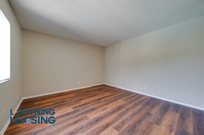 Building Photo - 10250 Commerce Ave