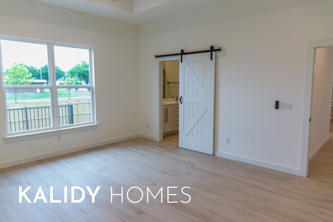 Building Photo - 509 Beechwood Way