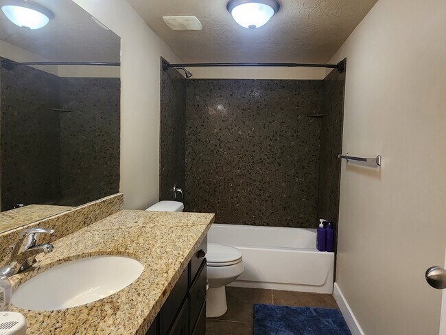 Building Photo - 11638 Winford Dr