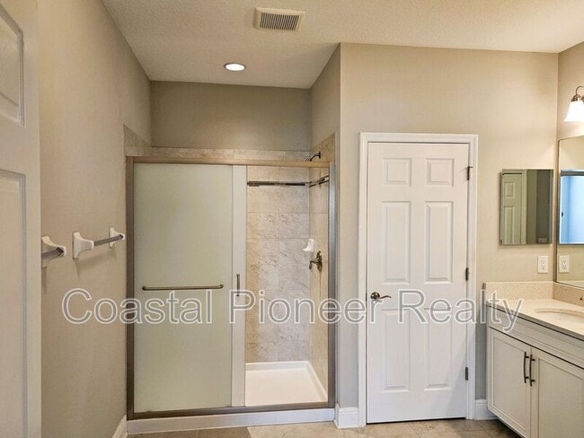 Building Photo - 30219 Southwell Ln