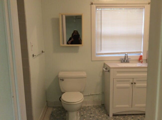 Building Photo - Large one Bedroom