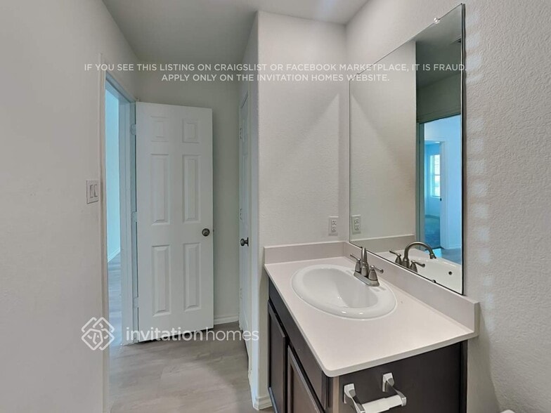 Building Photo - 18734 Faustina Way