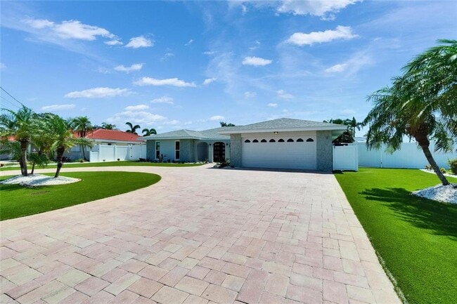 Building Photo - 1492 Sea Gull Dr S