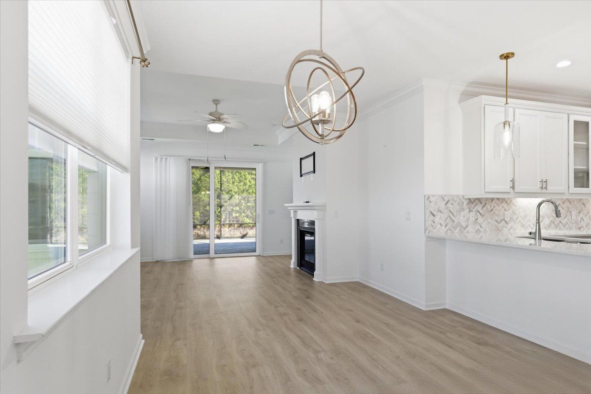 Building Photo - 161 Sand Dollar Dr