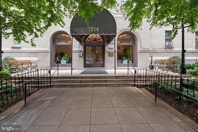 Primary Photo - 1514 17th St NW