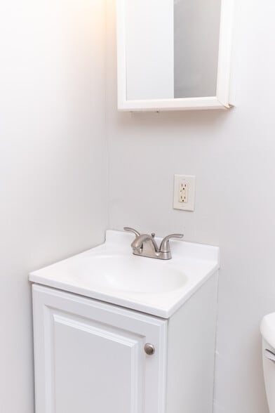 vanity - 22 Carson Ln