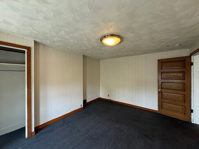 Building Photo - 505 Cato St