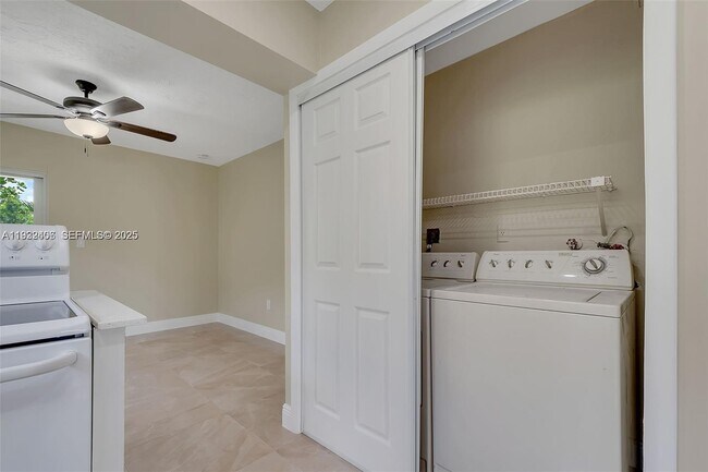 Building Photo - 9243 SW 204th Terrace