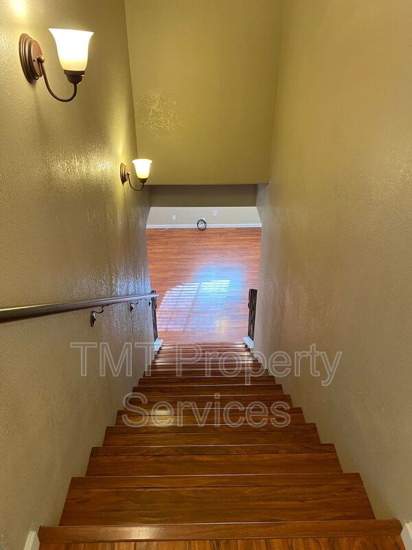 Building Photo - 10087 Emerald Grove Dr