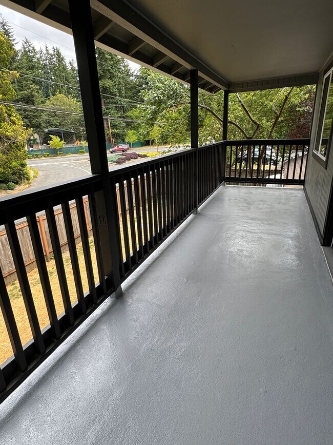 Building Photo - Spacious Two Story (2BR/1BA) Home with Large Fenced-In Yard