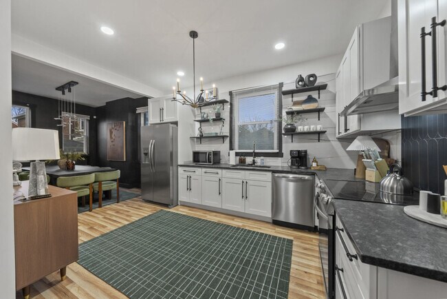 Building Photo - 286 Taylor Ave