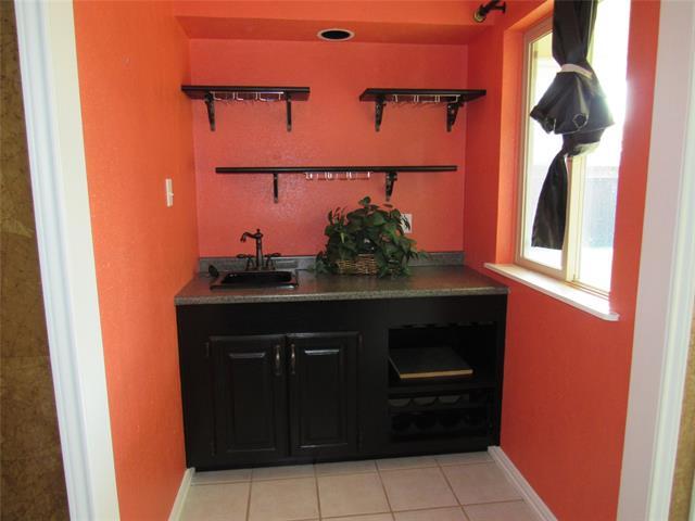 Building Photo - 2312 Blue Cypress Dr