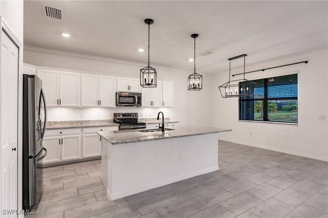 Building Photo - 14599 Cantabria Dr