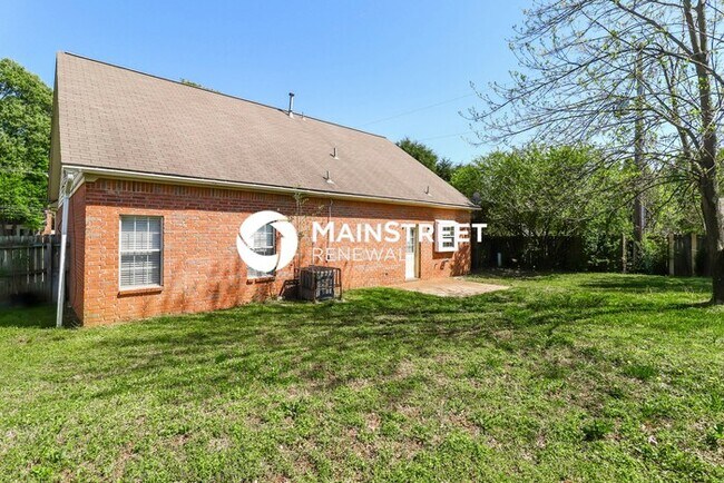 Building Photo - 3 Bedroom Pet-Friendly Home in Memphis, TN...