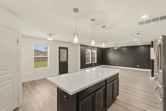 Building Photo - 6810 Cortenridge Ln