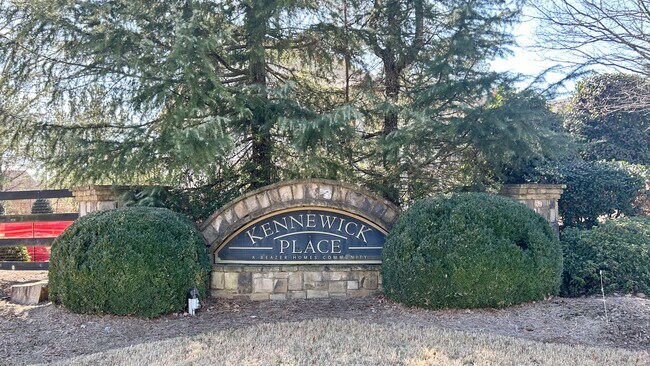 Building Photo - Alpharetta 4 Bedroom-3 Bathroom, Granite Counters, Stainless Appliances, Hardwoods