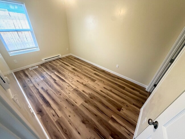 Building Photo - 1380 Cleveland St