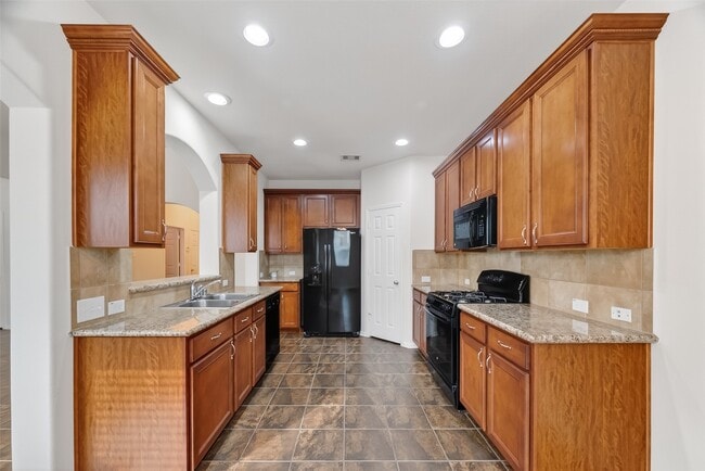 Building Photo - 4205 Graceland Dr