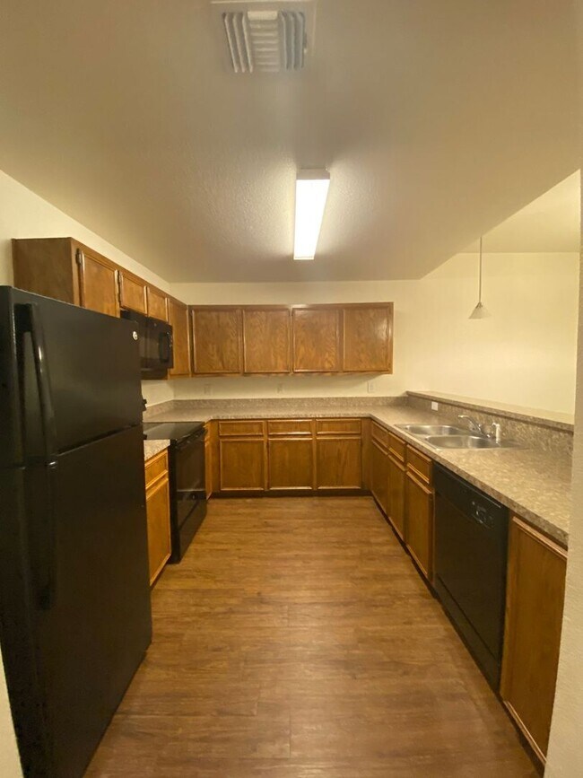 Building Photo - 4508 Waterproof Dr