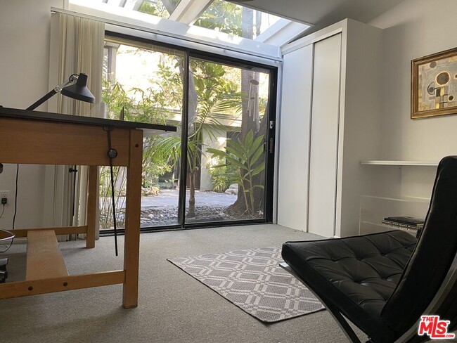 Building Photo - 30611 Las Estrellas Dr