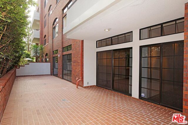 Building Photo - 200 N Swall Dr