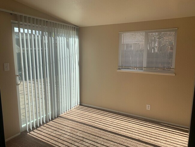 Building Photo - Charming, Updated Ranch-Style Home Near Lake Loveland