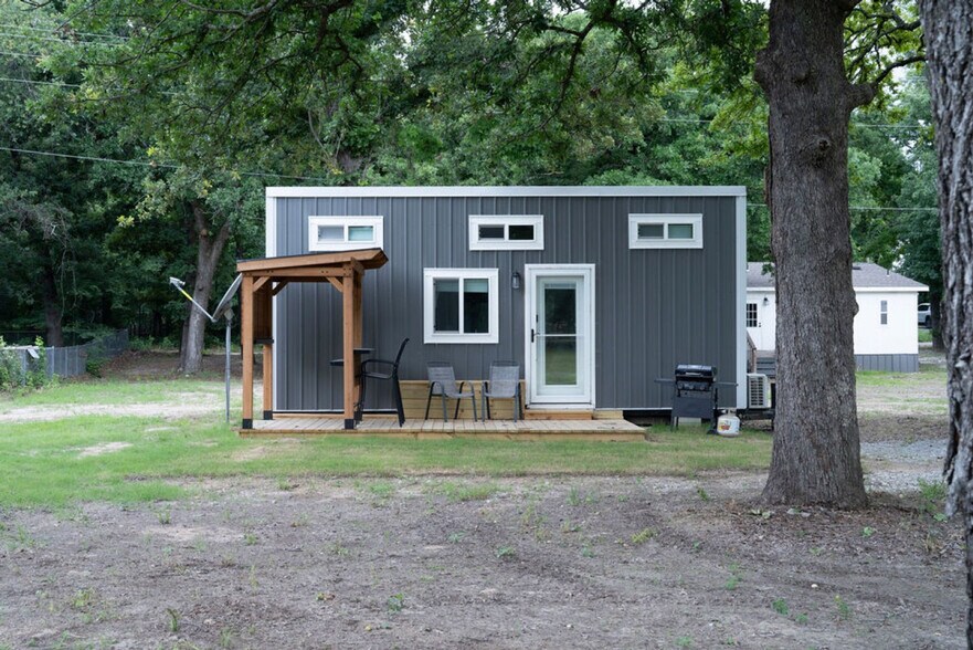 Building Photo - 2979 Edge Rd