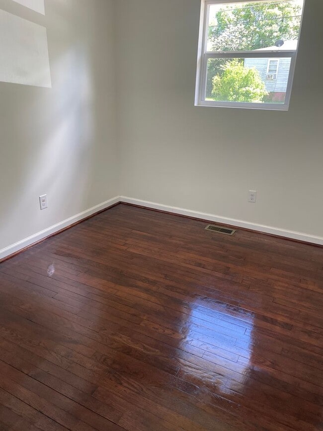 Building Photo - Adorable 3 Bedroom in Winston Salem