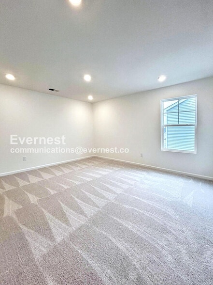 Building Photo - 612 Roy Adams Rd