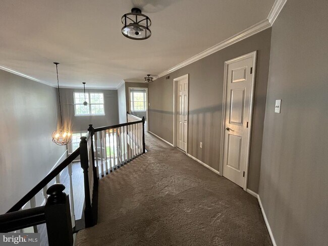 Building Photo - 2016 Greenes Way Cir