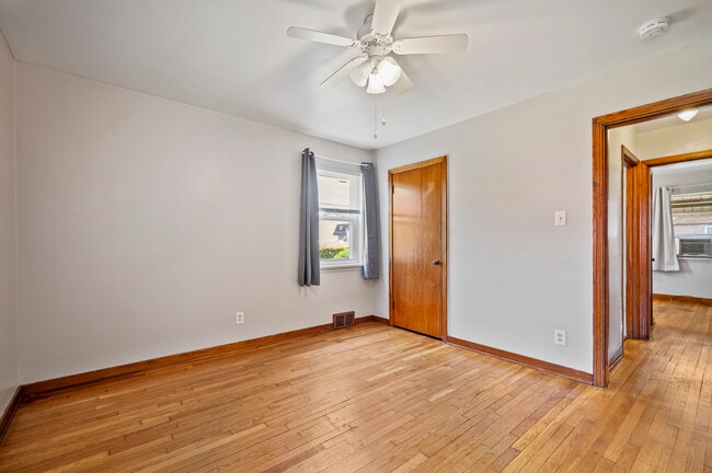 Building Photo - 1441 Lincoln Way