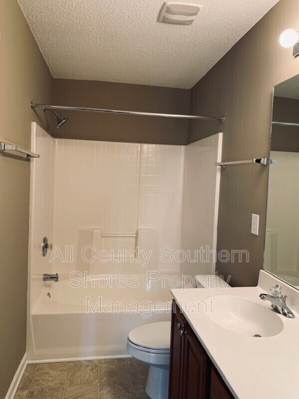 Building Photo - 970 Palisade Cir