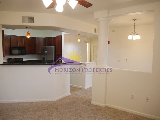 Building Photo - Modern 1 Bed 1 Bath 763 sq ft North Natomas Condo