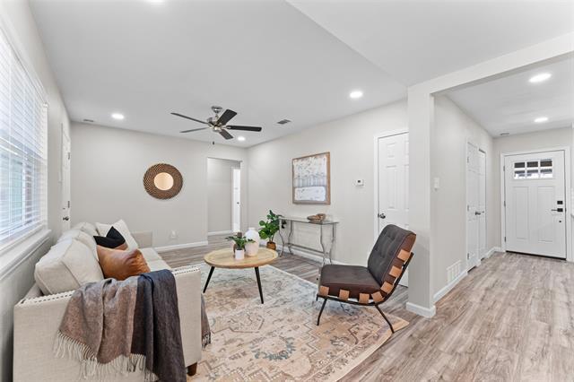 Building Photo - 10204 San Juan Ave