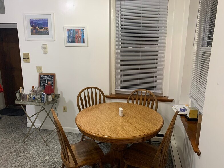 Building Photo - 87 Prince St