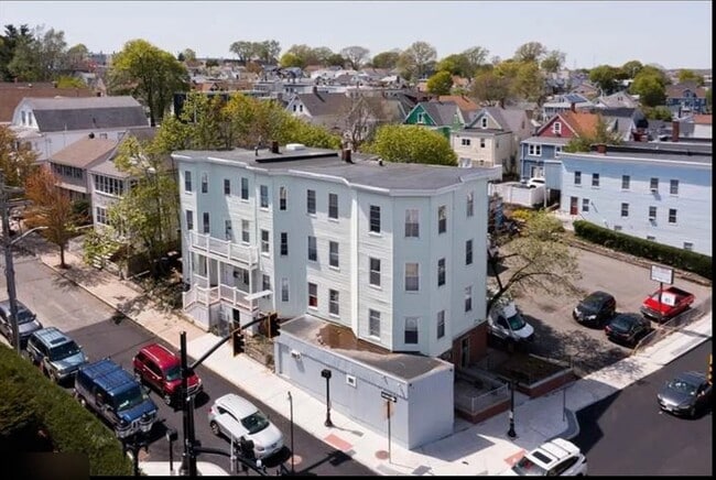 Building Photo - 412-414 Ferry St