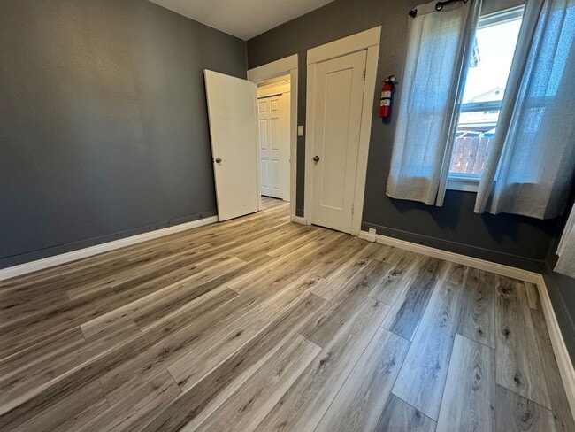 Building Photo - 3766 Teak St