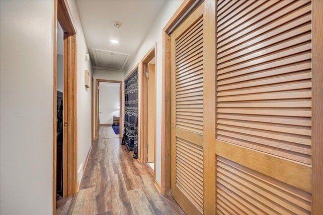 Building Photo - Spacious Elm Grove 3BR/2BA Ranch Single Fa...