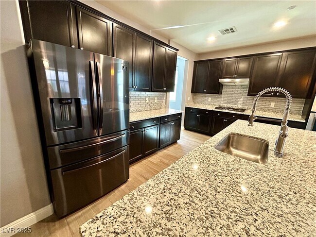 Building Photo - 2927 Ventana Ridge Ave