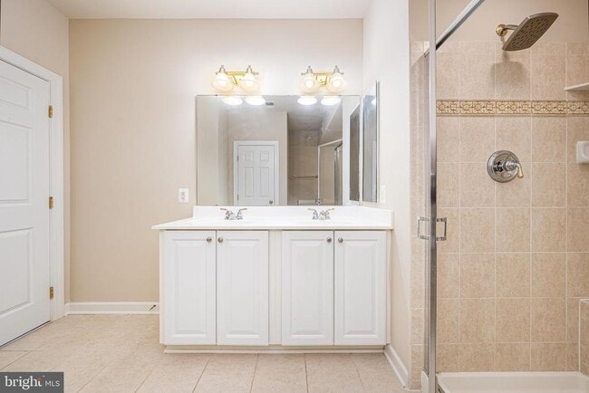 Building Photo - 3687 Spring Hollow Ln