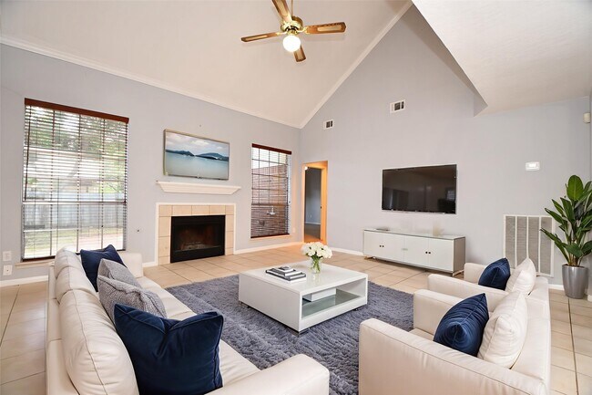Building Photo - 6335 Oakburl Ln