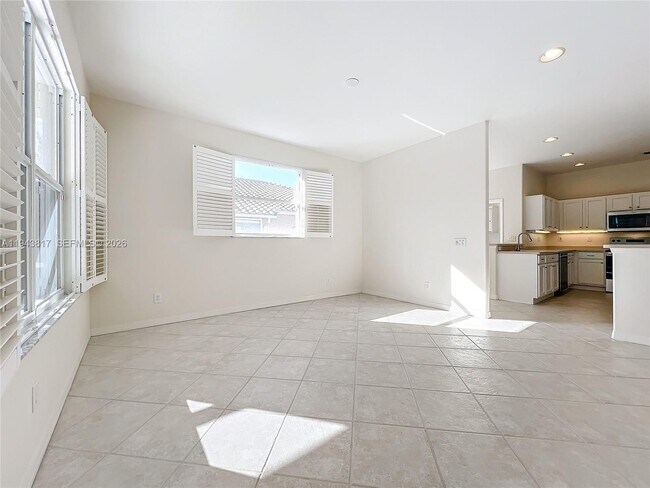 Building Photo - 4874 Sabal Lake Cir