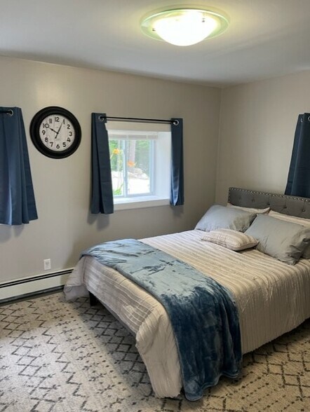 Building Photo - 14 Maplewood Rd