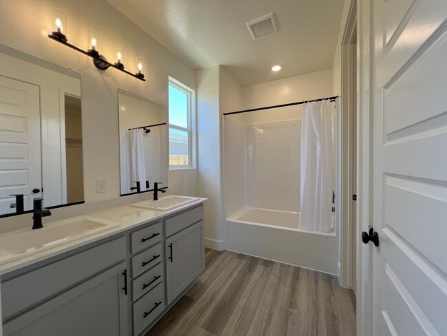 Building Photo - 8234 Violet Rose Ct