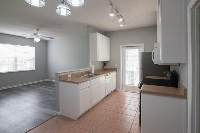 Building Photo - 1465 Nena Hills Ct