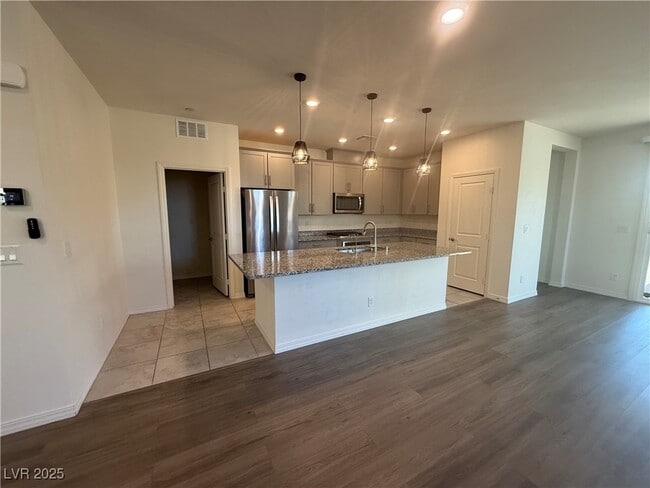 Building Photo - 2263 Palatino St