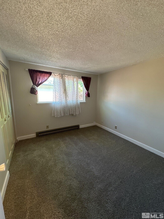 Building Photo - 462 Steffanie Way