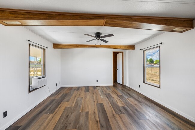 Building Photo - 820 Beefway Ranch Ct
