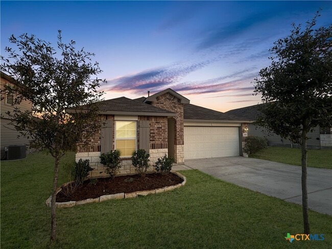 Building Photo - 408 Pebble Creek Run
