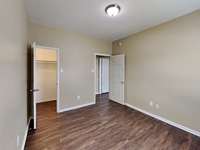 Building Photo - 1927 Makenna Ln